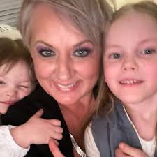 Shelly Guzman Luxury Group (@shellyguzmanluxurygroup) • Instagram photos  and videos