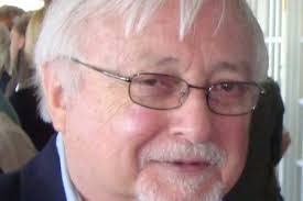 Robert Pinto's Instagram, Twitter & Facebook