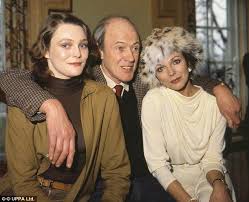 Jackie collins' heartbroken daughters have paid tribute to their 'superwoman' mother after she getty. Pin On Roald Dahl
