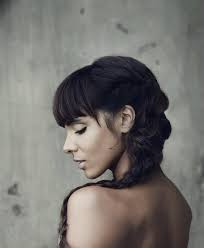 La Chanteuse Shy M Shy M Cheveux A La Mode Coiffure Frange