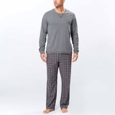 Grâce à kiabi, trouvez la tenue idéale pour. Pyjama Long Pantalon Flanelle Homme Kiabi 19 00 Broekpakken