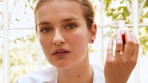 Chopard Unveils Petite, Intimate 'My Happy Hearts' Jewelry Collection