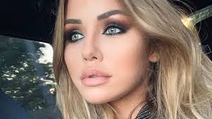 There would be no compromise in features, materials or performance. Bester Tag Kim Gloss Erinnert Sich An Amelias Geburt Promiflash De