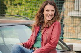 Natacha lindinger acts or appears in the following movies. Sam Tf1 Natacha Lindinger Je Ne Me Suis Pas Comparee A Mathilde Seigner