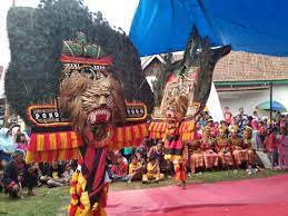 Layaknya orang betawi kebanyakan yang jago berbalas pantun, mpok lani pun aktif melestarikan budaya berpantun lewat komunitas palang. H Mashuri Masyarakat Bungo Sangat Cinta Aneka Ragam Budaya Indonesia Titik Jambi