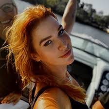 Danielle Calaway's Instagram, Twitter & Facebook