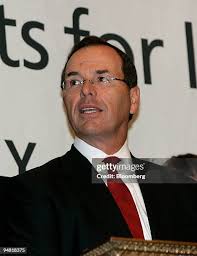 952 Burd Stock Photos, High-Res Pictures, and Images