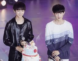 What's the relationship between wang junkai and wang yuan. Wang Junkai Wangyuan Kaiyuan Karroy Tfboys Happy17thbirthdayjunkai Toc VÆ°Æ¡ng