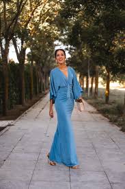 Por suerte, hay marcas que cada día nos lo ponen más fácil con diseños sofisticados y juveniles, que nos alejan de los estilismos tradicionales más vistos e incluso aburridos. Elige El Look De Invitada Adecuado Segun El Tipo De Boda O Celebracion Invitada Perfecta