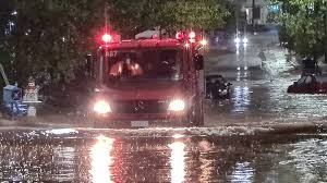 Ιανός»: Συγκλονιστικά βίντεο από επιχειρήσεις διάσωσης των ΕΜΑΚ σε Βόλο και  Καρδίτσα - CNN.gr