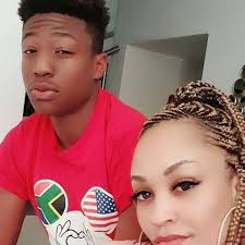 Akitangaza uhusiano wake mpya katika mtandao huo wa kijamii siku ya ijumaa jioni, zari hassan alisema kuwa mpenzi wake mpya amemkubali yeye pamoja. Zari Hassan Promises To Expose Diamond