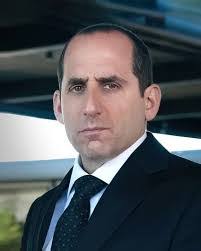 Peter Jacobson's Instagram, Twitter & Facebook