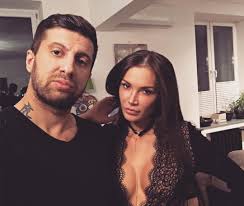 Восточный гороскоп тигр место рождения. Amiran Sardarov Biografiya I Devushki Blogera Nacionalnost I Ego Shou Na Yutub
