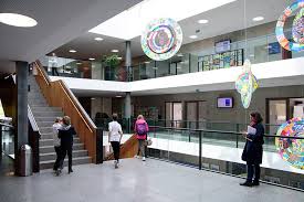 Ecole Internationale De Geneve La Chataigneraie International School Parent We have a 11 years old boy and a 7 years old. ecole internationale de geneve la