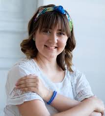 Our advice for you is to go for short curly hair for fat faces blogs and understand about your face type and hairstyle. 15 Trendy And Best Short Haircuts For Fat Face In 2020 I Fashion Styles