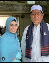 Syakir daulay dan rossa live ig bisik bincang musik. Intip Pesona Dan Perjalanan Karier Betari Ayu Galajabar Halaman 2