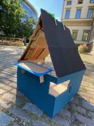 Wie man aus papier eine originelle pop up karte mit einem herz basteln kann. Ein Modernes Pop Up Haus Fur Kreative Spielideen Stadtpalais Museum Fur Stuttgart