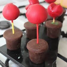 💡 how much does the shipping cost for super mario cake pop? Piranha Plant Pops Cakecrumbs