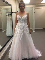 Pin By Elenise Mersoni On Wedding Wedding Dresses Lace Wedding Dress Champagne Wedding Dress Long Sleeve