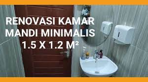 Kamar mandi minimalis ini memiliki bathtub berukuran mini dengan model kursi toilet yang. Renovasi Kamar Mandi Minimalis Ukuran 1 5 X 1 2 Meter Bathroom Makeover Youtube