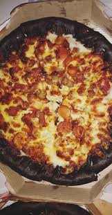 Black Pizza With Cheese Makanan