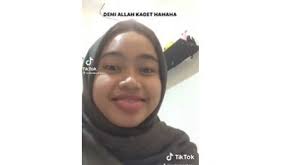 Real atau kalian bisa download di link yang ada di kolom komentar youtube saya. Filler Bibir Alami Pakai Botol Yakult Cewek Ini Kaget Lihat Hasilnya