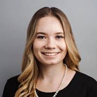 Lisa Clow's Instagram, Twitter & Facebook