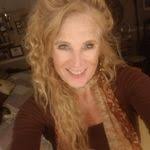 Holly Cambra's Instagram, Twitter & Facebook