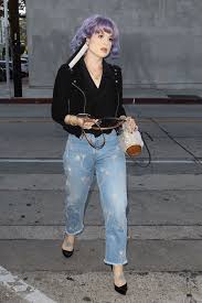Actress, host, & fashion designer that just so happens to be very opinionated! Kelly Osbourne Arrives For Dinner At Craig S In La 06 08 2020 Celebmafia