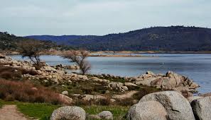Water Release From Californias Folsom Lake Prompts Experts