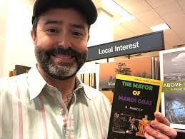 Brett Wakefield's Instagram, Twitter & Facebook