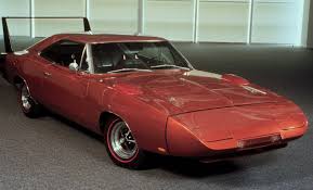 The daytona version was easy to spot due to its 2' (610 mm) high rear wing on the trunk, which attracted more views than the steel cone from the. Dodge Charger 1966 1977