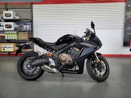 But all was forgiven as soon as i pushed the starter and the engine barked into life. Honda Cbr650r Gebrauchtmotorrad Gebrauchte Motorrader Suchen Name Site