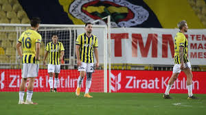 Hafta mücadelelerini yönetecek hakemler belli oldu. Fenerbahce Ye Bir Darbe Daha Kocaman Zafer Spor Haberleri