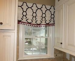 Add trims like tassel fringe, beaded fringe or grosgrain ribbon. Roman Shade Valances Traditional Kitchen Other By Exciting Windows By Couture By Karen Inc Houzz Nz