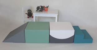 Motorikspiele Softbausteine Xxl Krabbelstrasse 30cm Hoch Mint Ein Designerstuck Von Kunterbunt 2000 Bei Daw Motorikspiele Kinder Spielzeug Kinderspielzeug