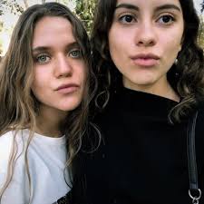 Sabrina Altamirano (@Sabri_At)