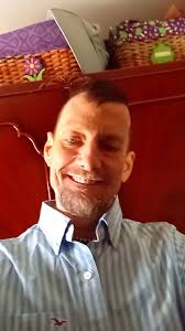 I would have to say this type of woman wouldn't never catch my eye or fancy  to be given the chance to ever give me this ultimatum. Southern Women love  their men,