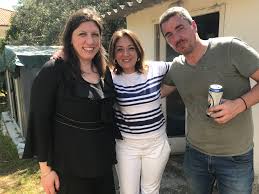 Τη συνόδευσε ο ηθοποιός διαμαντής. Stoys Gonnoys Ekane Pasxa H Zwh Kwnstantopoyloy Thessalianews