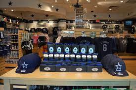 Allure Home Fragrance Is The Maker Of The Official Candle Of The Dallas Cowboys They Re Available In Dallas Cowbo Dallas Cowboys Gifts Cowboy Gifts Gift Store