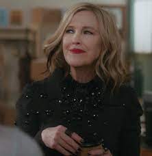 Moira Rose Schitt S Creek Season 4 Mom Hairstyles Rose Hair Color Rose Hair
