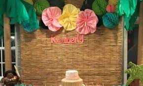 There are many paper decorations to make a party lovely and lively and you can use these to add color to your party. Tropical Island Hawaiian Luau Themed Party Decorating Ideas