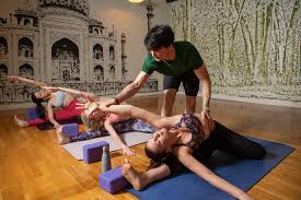 A yoga and adventure studio in chicago, il. 6 Summer Beauty Trends To Try Before Hitting The Beach