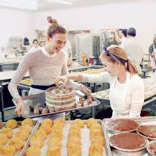 Decorated sugar cookies, cookie classes, custom cakes and more! The Best Cooking And Baking Classes In New York City Vogue
