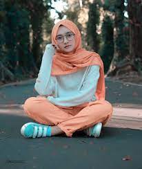 Anda juga bisa membuat desain background sertifikat sendiri untuk keperluan apapun. 34 Ide Background Quotes Wanita Gaya Hijab Wanita Cantik