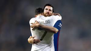 Фрески криштиану роналду и лионеля месси в казани. Ronaldu I Messi Stali Druzyami Youtube