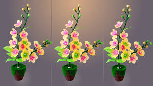 Vas bunga kecil, jam meja, dan lampu meja adalah beberapa contoh hiasan yang bisa diletakkan di meja. Cara Membuat Hiasan Cantik Untuk Hias Meja Rumah Dari Kantong Plastik Youtube