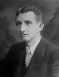 León Cortés Castro