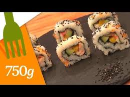 Le Maki Inverse En Voila Une Idee Originale Pour Presenter Une Entree Fraiche Et Japonisante Avec Un Peu De Pratique Vo Alimentation Recette Recette Facile