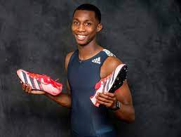 Now the young knighton, still only 16 (he will turn 17 on january 29). 16 Year Old Sprinter Erriyon Knighton Signs Pro Contract With Adidas